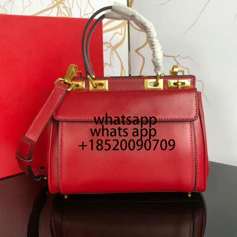 TOP retro design leather handbag ladies new fashion one shoulder messenger bag shopping bag purse high quality metal buckle
TOP retro design leather handbag ladies new fashion one shoulder messenger bag shopping bag purse high quality metal buckle