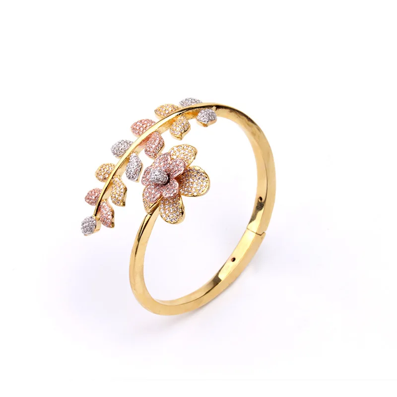 Fashion All-match Small Fresh Flower Bracelet Full Of Zircon Three-dimensional Flower Ring Korean Ladies Jewelry Set
Fashion All-match Small Fresh Flower Bracelet Full Of Zircon Three-dimensional Flower Ring Korean Ladies Jewelry Set