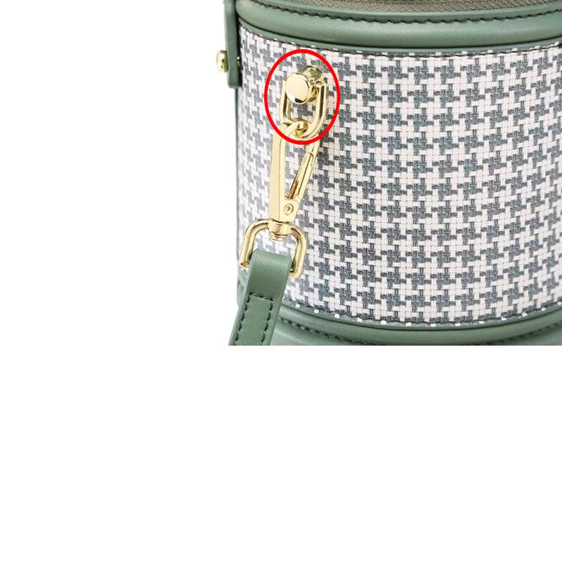 Metal Buckle Handbag Connector Bag Arch Bridge With Screw DIY Handbag Strap Hangers Hardware Accessories
Metal Buckle Handbag Connector Bag Arch Bridge With Screw DIY Handbag Strap Hangers Hardware Accessories