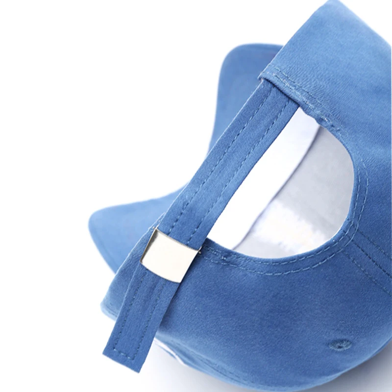 New Fashion Couple Embroidered Baseball Cap Men's Outdoor Sports Hat Ladies Sunscreen Visor Caps Girls Black Pink Hats for Women
New Fashion Couple Embroidered Baseball Cap Men's Outdoor Sports Hat Ladies Sunscreen Visor Caps Girls Black Pink Hats for Women