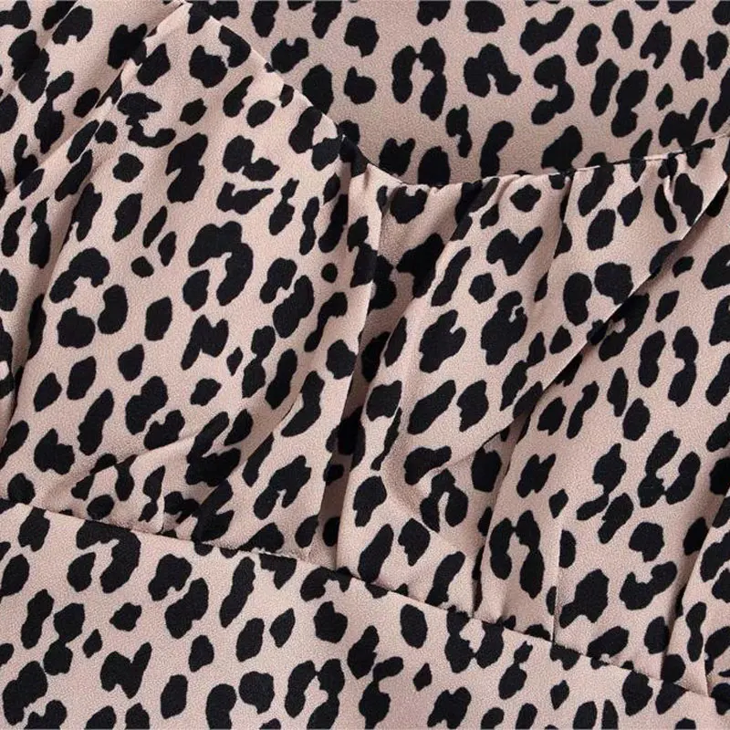 Leopard Print Womens Tops And Blouses Square Collar Sexy Female Cropped Tops Puff Sleeve Retro Blouses Zoravicky Blusas 2020
Leopard Print Womens Tops And Blouses Square Collar Sexy Female Cropped Tops Puff Sleeve Retro Blouses Zoravicky Blusas 2020