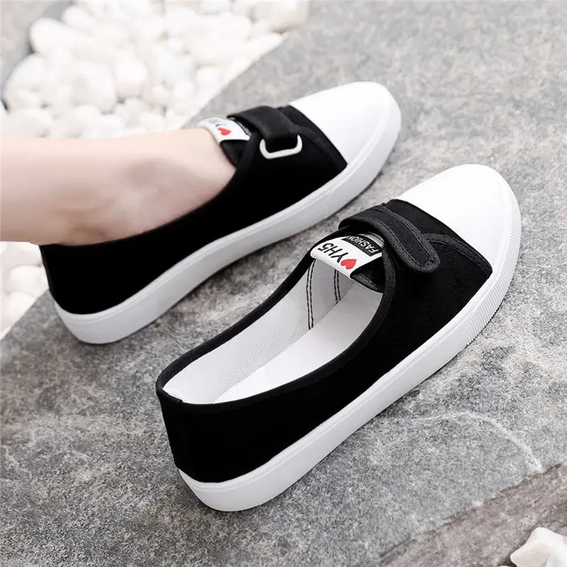 2021 New White Canvas Women's Shoes Flat Nurse Shoes Breathable Shallow Mouth Casual One-legged Cloth Shoes Women Shoes
2021 New White Canvas Women's Shoes Flat Nurse Shoes Breathable Shallow Mouth Casual One-legged Cloth Shoes Women Shoes