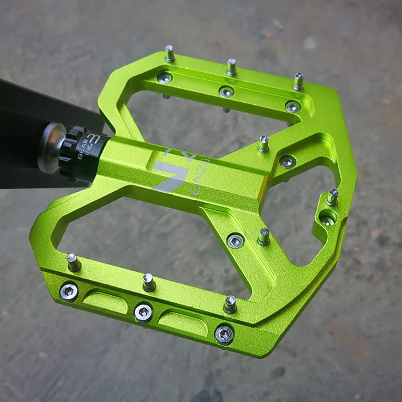 ENZO Flatbed CNC Cycling Pedal Light Mountain Bike 6 Bearing Pedal Road Bicycle Pedal Flat Platform Bicycle Parts Accessories 
ENZO Flatbed CNC Cycling Pedal Light Mountain Bike 6 Bearing Pedal Road Bicycle Pedal Flat Platform Bicycle Parts Accessories
