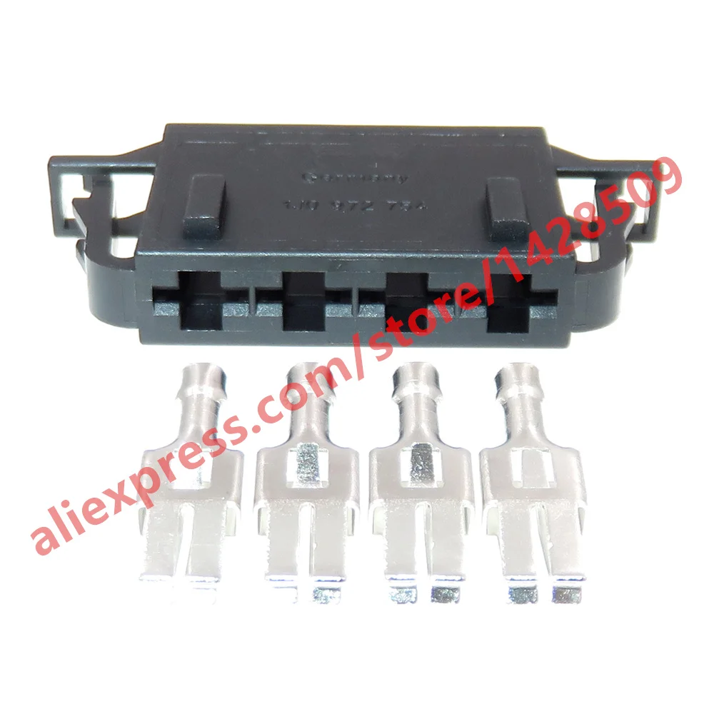 1 Set 4 Pin 6.3 Series Auto Manual Blower Resistance Plug For VW Tiguan Audi Skoda Sagitar 1J0972754 Wiring Connector
1 Set 4 Pin 6.3 Series Auto Manual Blower Resistance Plug For VW Tiguan Audi Skoda Sagitar 1J0972754 Wiring Connector