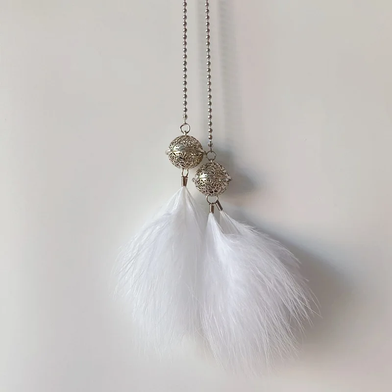 Car creative interior accessories cute rearview mirror pendant feather car pendant car accessories for girls
Car creative interior accessories cute rearview mirror pendant feather car pendant car accessories for girls
