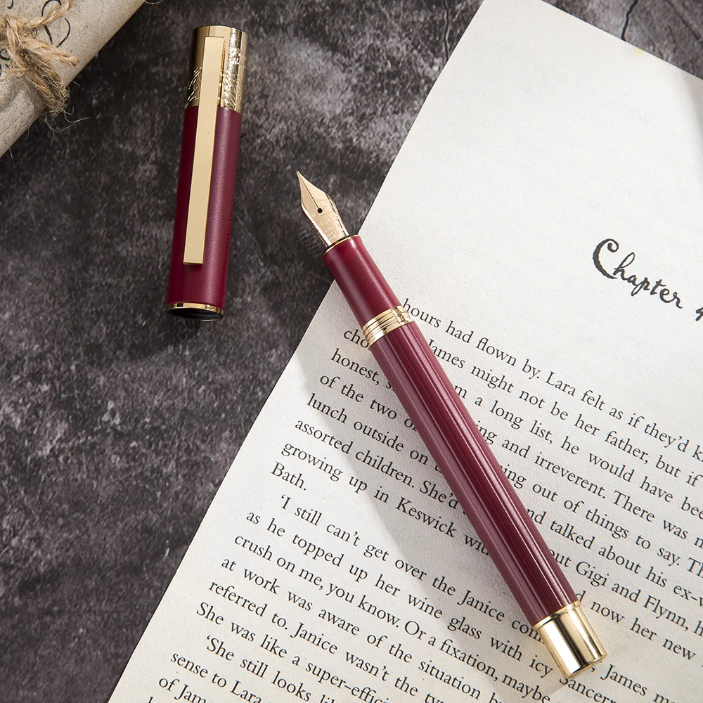 HongDian 885 Metal Resin Red Fountain Pen 14K Gold Extra Fine Nib 0.38mm Mount Everest Matte Ink Pen with Gift Box Writing Set
HongDian 885 Metal Resin Red Fountain Pen 14K Gold Extra Fine Nib 0.38mm Mount Everest Matte Ink Pen with Gift Box Writing Set