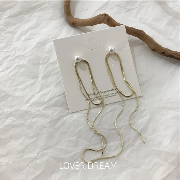 2020 New Korean Vintage Earrings For Women Gold Tassel Chain Long Drop Earrings With Pearl Earrings Fashion Jewelry
2020 New Korean Vintage Earrings For Women Gold Tassel Chain Long Drop Earrings With Pearl Earrings Fashion Jewelry