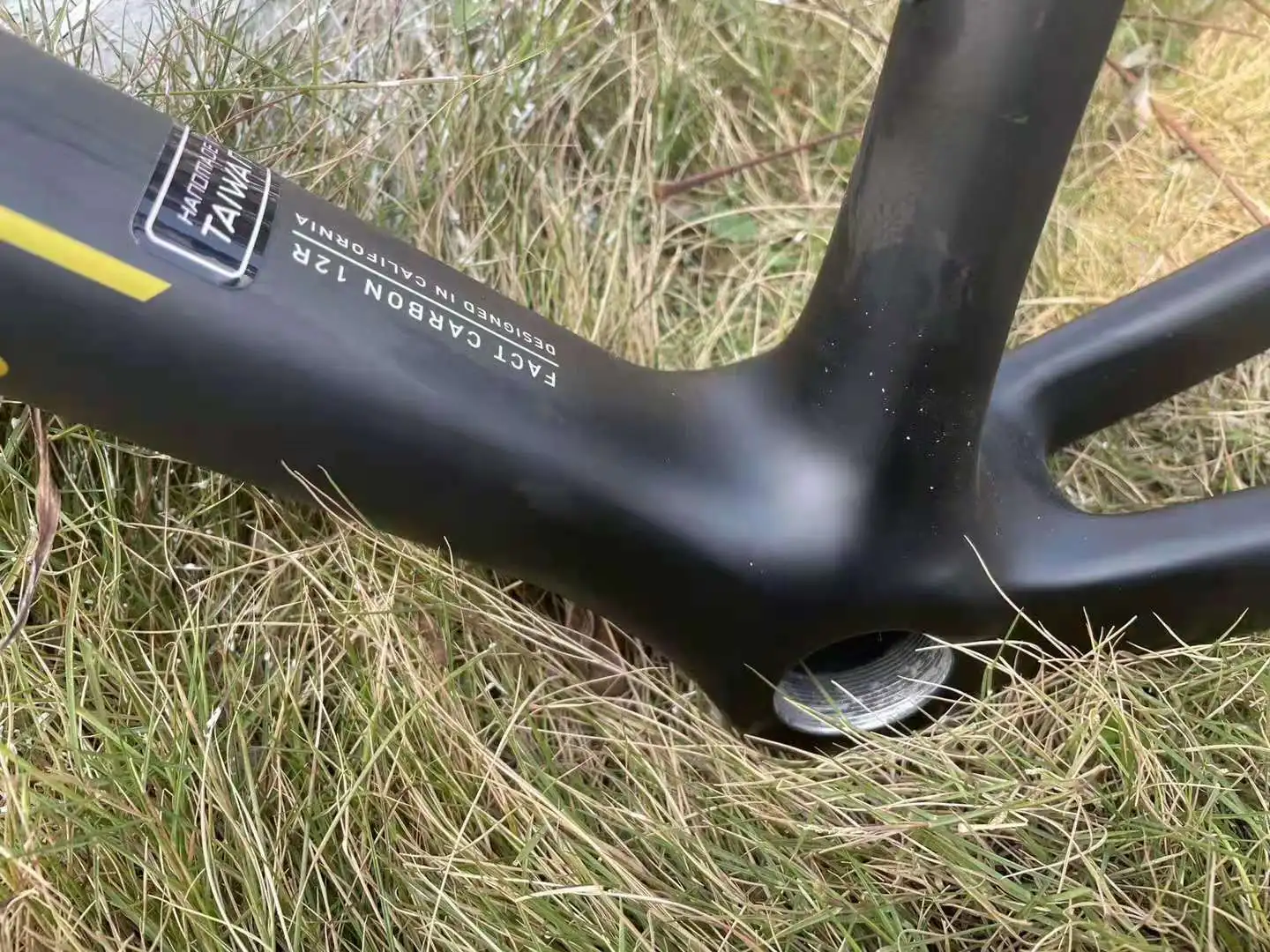 New 2021 carbon fiber road bike frame ultra light bike SL7 carbon fiber road threaded BSA
New 2021 carbon fiber road bike frame ultra light bike SL7 carbon fiber road threaded BSA