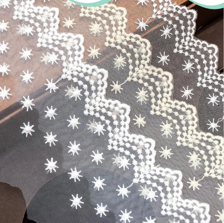 Wide 8.5CM Exquisite Mesh Home Textile Clothing Embroidery Lace Fabric Wedding Stitching Accessories
Wide 8.5CM Exquisite Mesh Home Textile Clothing Embroidery Lace Fabric Wedding Stitching Accessories