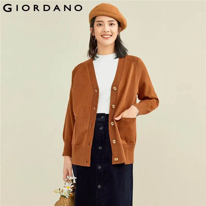 Giordano Women Solid Color V-neck Raglan Sleeves Cardigan Patch Pocket Raglan Sleeves Soild Casual Sweaters 13351806
Giordano Women Solid Color V-neck Raglan Sleeves Cardigan Patch Pocket Raglan Sleeves Soild Casual Sweaters 13351806