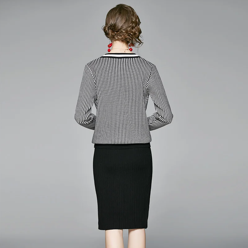 2020 Autumn 2 Piece Set Women Casual Outfit Knitted Skirt Suit Clothing Set Long Sleeve Plaid Sweater Tops And Midi Knit Skirts
2020 Autumn 2 Piece Set Women Casual Outfit Knitted Skirt Suit Clothing Set Long Sleeve Plaid Sweater Tops And Midi Knit Skirts