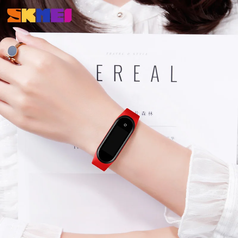 Sport Watch Women Men Watches Brand SKMEI Wrist Watch Luxury Thermometer Touch Screen Digital Watch LED Light ELectronic Clock
Sport Watch Women Men Watches Brand SKMEI Wrist Watch Luxury Thermometer Touch Screen Digital Watch LED Light ELectronic Clock