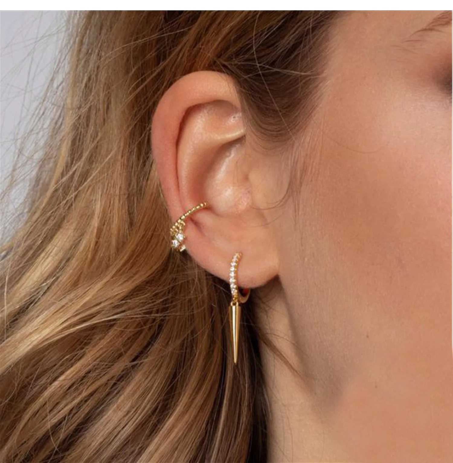S925 Sterling Silver jewelry Korean temperament simple and versatile cone-shaped earrings for women hypoallergenic earrings
S925 Sterling Silver jewelry Korean temperament simple and versatile cone-shaped earrings for women hypoallergenic earrings