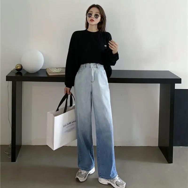 Tapered jeans women's spring and summer wide leg loose straight pants high waist show thin pants antique feeling retro Hong Kong
Tapered jeans women's spring and summer wide leg loose straight pants high waist show thin pants antique feeling retro Hong Kong