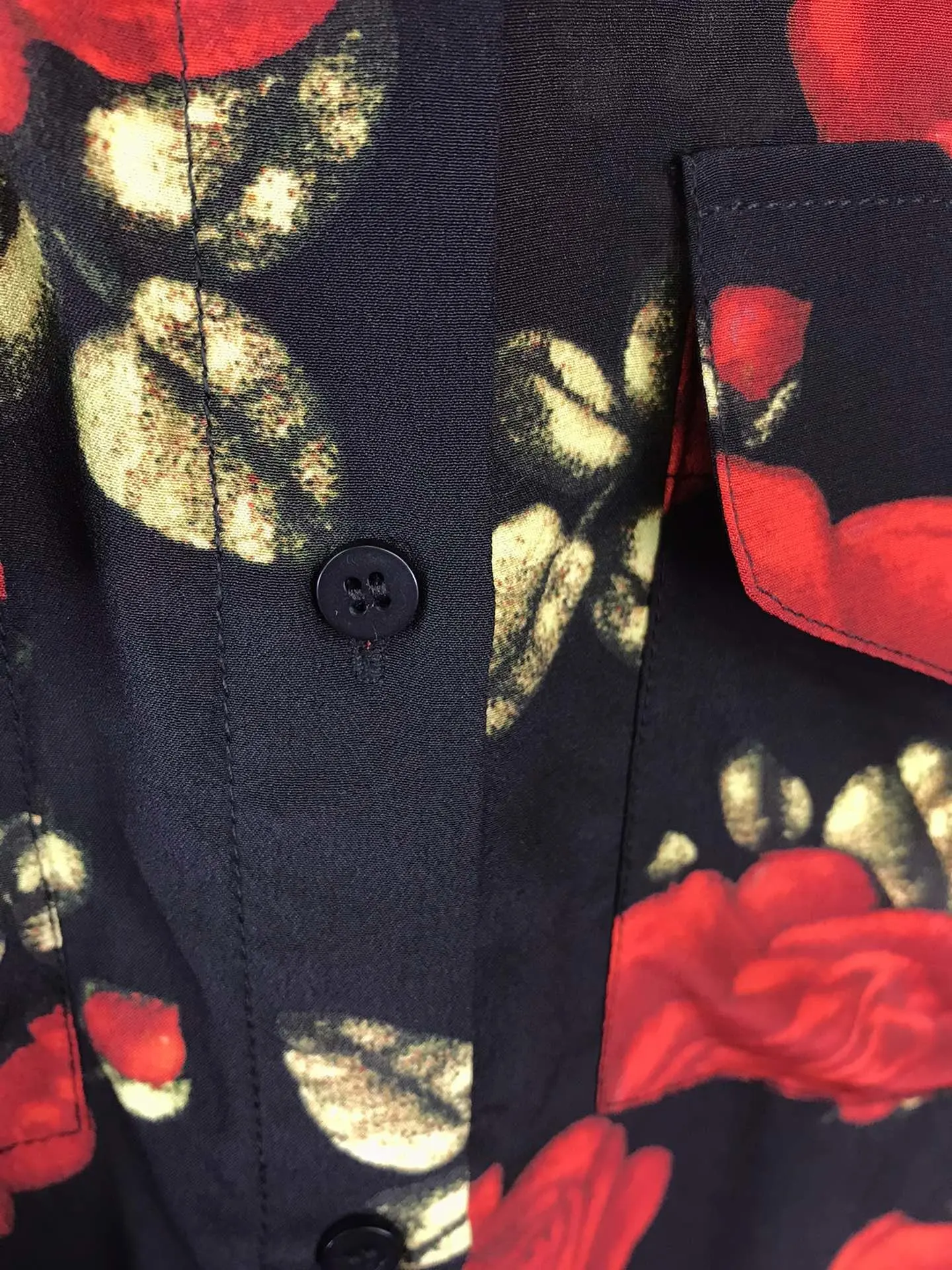 Shirts & Blouses 
Shirts & Blouses