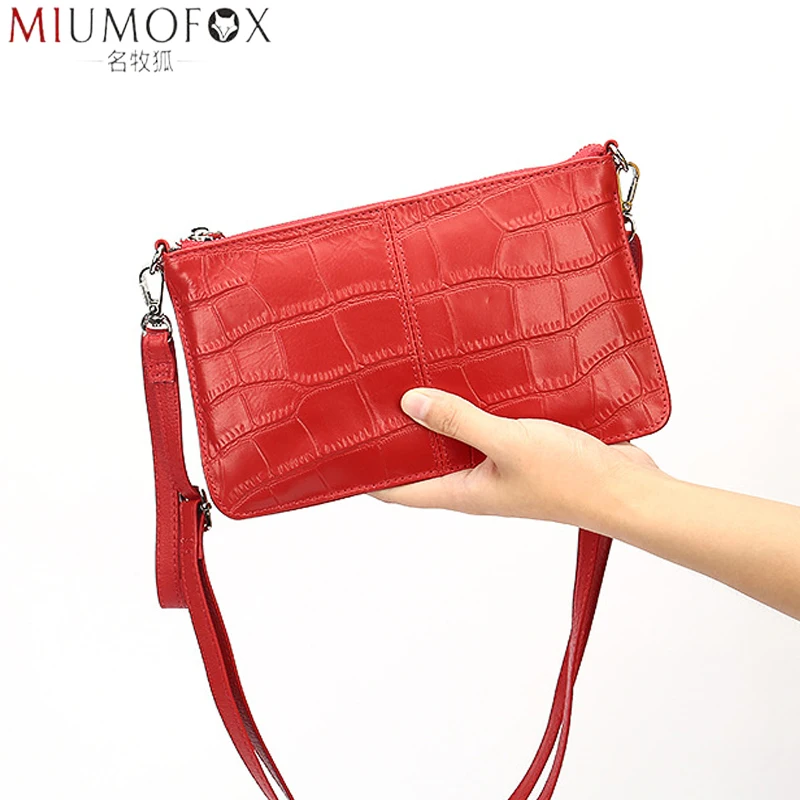 2020 New Envelope Women Shoulder Messenger Bags Genuine Leather Ultra-thin Clutch Bag Wrist Zipper Wallet Fashion Stone Pattern
2020 New Envelope Women Shoulder Messenger Bags Genuine Leather Ultra-thin Clutch Bag Wrist Zipper Wallet Fashion Stone Pattern