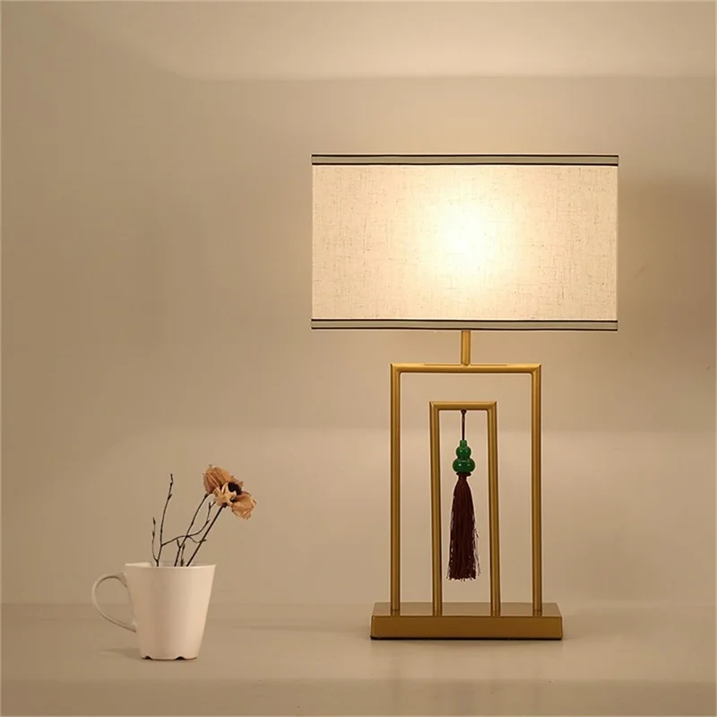 Modern Table Lamp For Bedroom Bedside Light Living Room Study Bed Room Decorative Classical Led Fabric Desk Lamps Light Fixtures
Modern Table Lamp For Bedroom Bedside Light Living Room Study Bed Room Decorative Classical Led Fabric Desk Lamps Light Fixtures