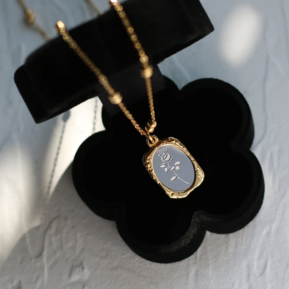 Vintage Square Rose Flower Necklaces For Women Stainless Steel Plated Magic Mirror Charm Pendant Necklace Gothic Jewelry
Vintage Square Rose Flower Necklaces For Women Stainless Steel Plated Magic Mirror Charm Pendant Necklace Gothic Jewelry