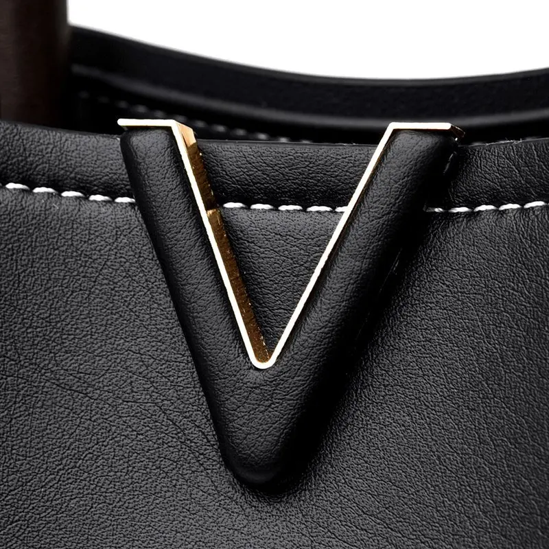 Genuine Leather Women Buckets Luxury Brand Larger Capacity One Shoulder Bags Ladies Famous Purses and Handbags Channels Handbags
Genuine Leather Women Buckets Luxury Brand Larger Capacity One Shoulder Bags Ladies Famous Purses and Handbags Channels Handbags