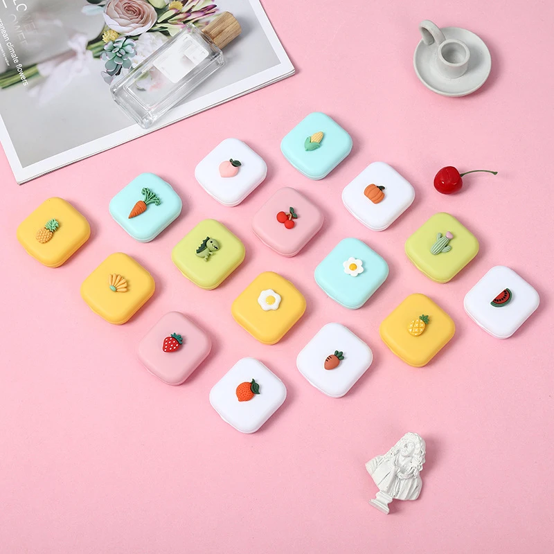 Nieuwe Mini Vierkante Contact Lens Geval Met Spiegel Vrouwen Contactlenzen Doos Leuke Cartoon Fruit Ogen Lenzen Case Container
Nieuwe Mini Vierkante Contact Lens Geval Met Spiegel Vrouwen Contactlenzen Doos Leuke Cartoon Fruit Ogen Lenzen Case Container