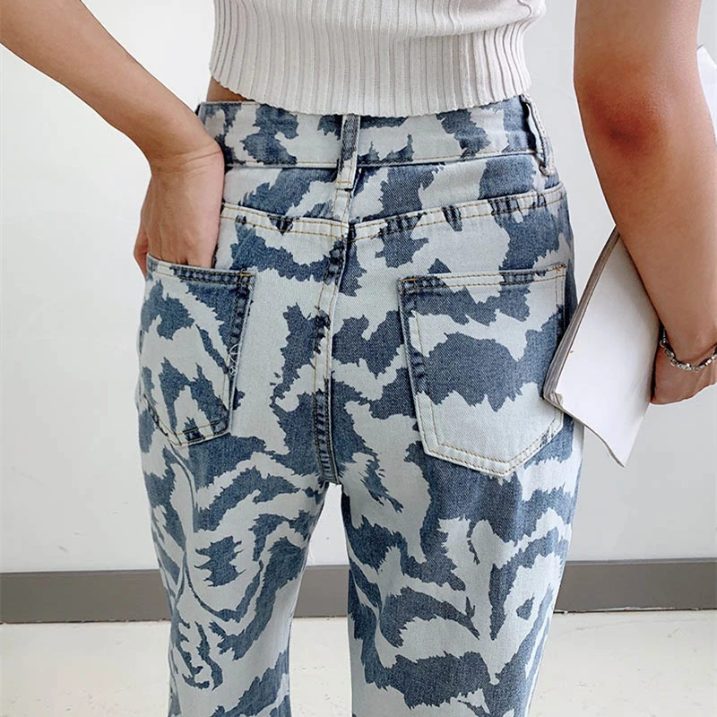 High Waist Women's Jeans Harajuku Streetwear Split Design Straight Baggy Wide Leg Fashion Trend New 2021 Summer Denim Trouser 
High Waist Women's Jeans Harajuku Streetwear Split Design Straight Baggy Wide Leg Fashion Trend New 2021 Summer Denim Trouser