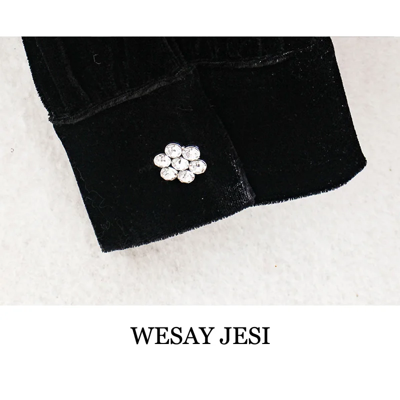 WESAY JESI Fashion Dress Dresses Summer 2021 Woman High Quality Chic Single-Breasted Elegant Velvet Vintage Long Sleeve Female
WESAY JESI Fashion Dress Dresses Summer 2021 Woman High Quality Chic Single-Breasted Elegant Velvet Vintage Long Sleeve Female