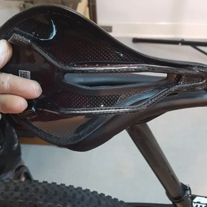 Carbon Fiber MTB Road Bike Saddle Cycling Parts Accessories Mountain Bicycle Seat Cushion Pad
Carbon Fiber MTB Road Bike Saddle Cycling Parts Accessories Mountain Bicycle Seat Cushion Pad