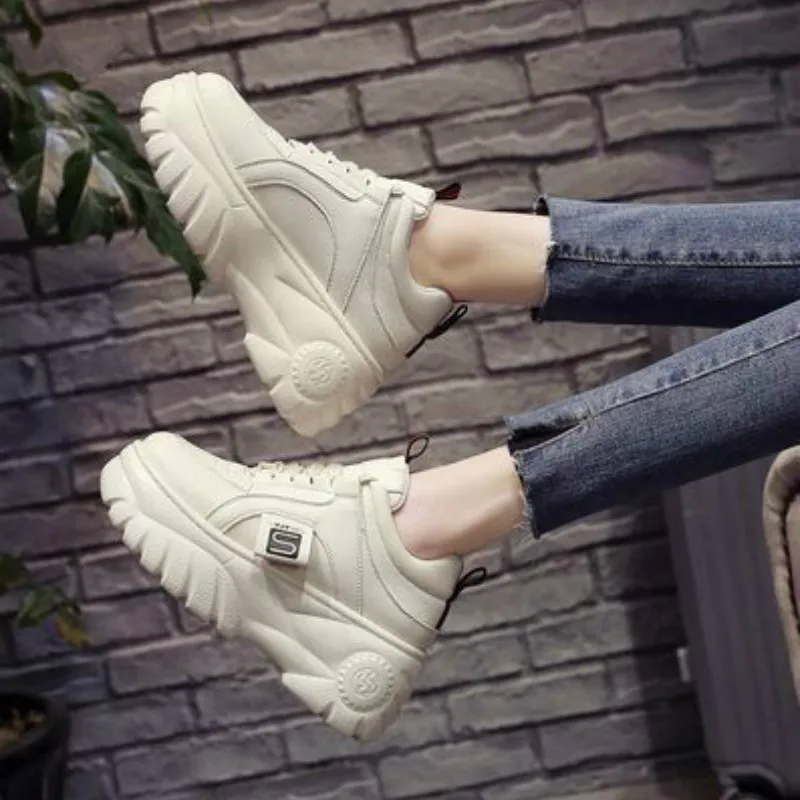 Fashion Woman High Platform Sneakers 2021 Spring Female Shoes Black White Breathable Zapatos Casual Mujer size 35-39
Fashion Woman High Platform Sneakers 2021 Spring Female Shoes Black White Breathable Zapatos Casual Mujer size 35-39