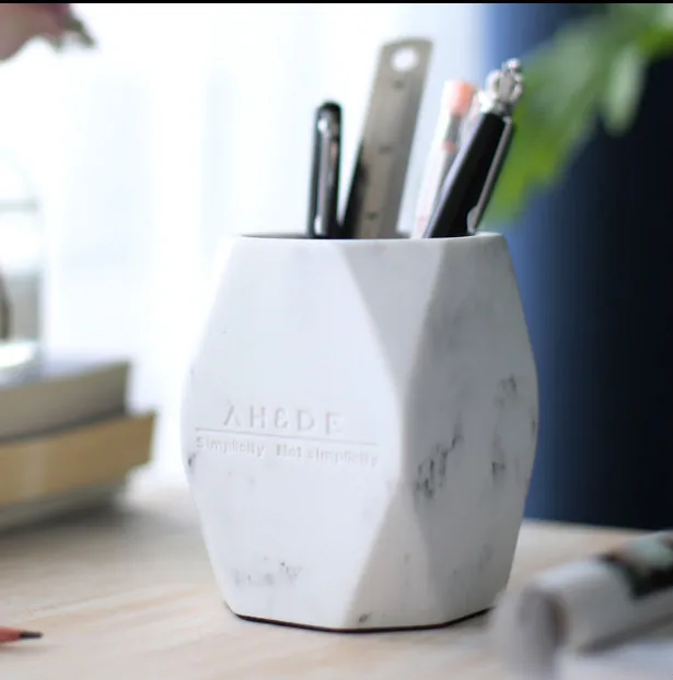 1 Pcs Pen Pencil Holder Container Desk Multifunction Mini Desktop Resin Makeup Brush Holders Home Office Stationery 
1 Pcs Pen Pencil Holder Container Desk Multifunction Mini Desktop Resin Makeup Brush Holders Home Office Stationery