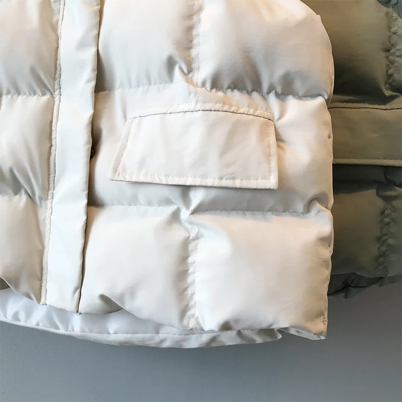 2020 Winter New Women's Stand Collar Vest Warm Thick Ladies Vest Casual Fashion Loose Plus Size Women's Sleeveless Coat
2020 Winter New Women's Stand Collar Vest Warm Thick Ladies Vest Casual Fashion Loose Plus Size Women's Sleeveless Coat