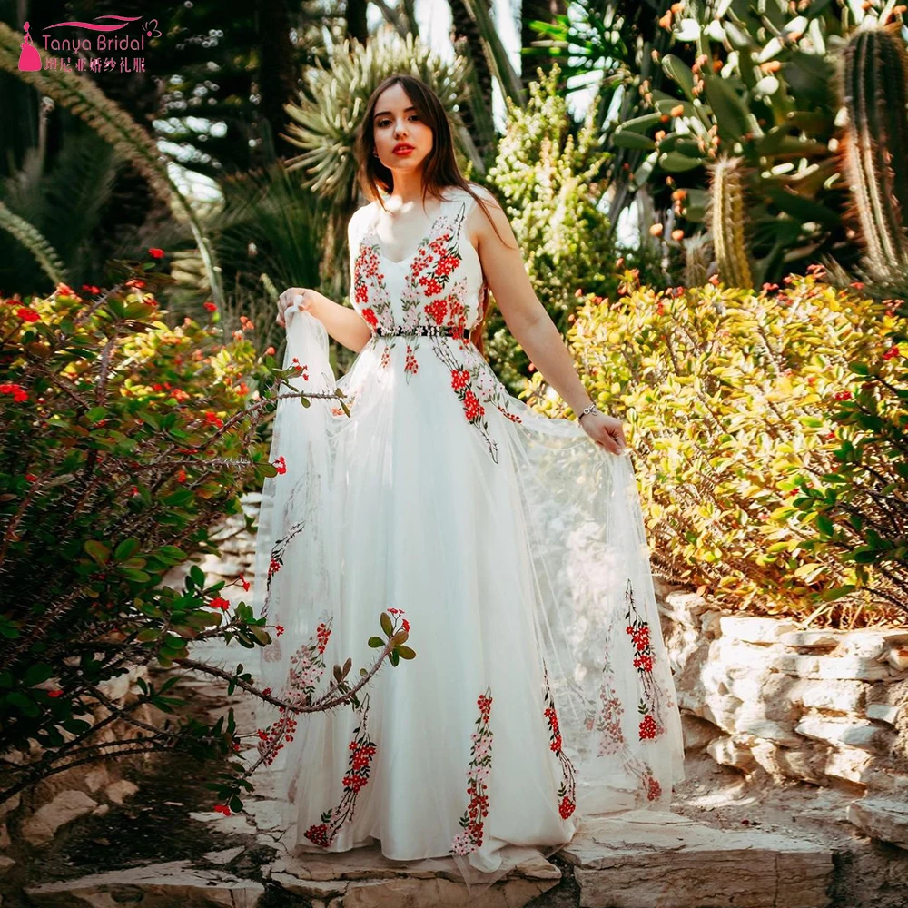 Colorfull Lace Emboridery Wedding Dresses Tulle Bohemian A Line Bridal Gowns ZW486 
Colorfull Lace Emboridery Wedding Dresses Tulle Bohemian A Line Bridal Gowns ZW486