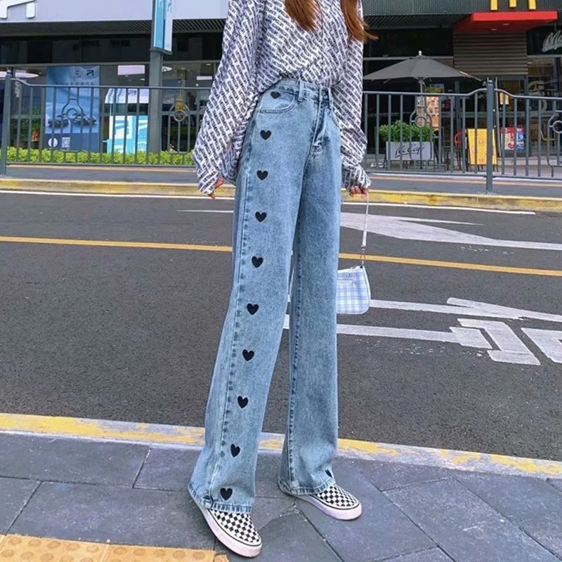 New Women's Jeans Spring Autumn 2021 New Korean Love Embroidery Straight Casual Pants Slim High Waist Jeans Women
New Women's Jeans Spring Autumn 2021 New Korean Love Embroidery Straight Casual Pants Slim High Waist Jeans Women
