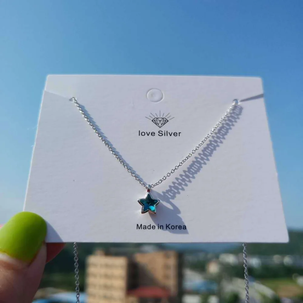Cute five-pointed star clavicle chain pendant female student Korean accessories small fresh blue star necklace lady necklace
Cute five-pointed star clavicle chain pendant female student Korean accessories small fresh blue star necklace lady necklace