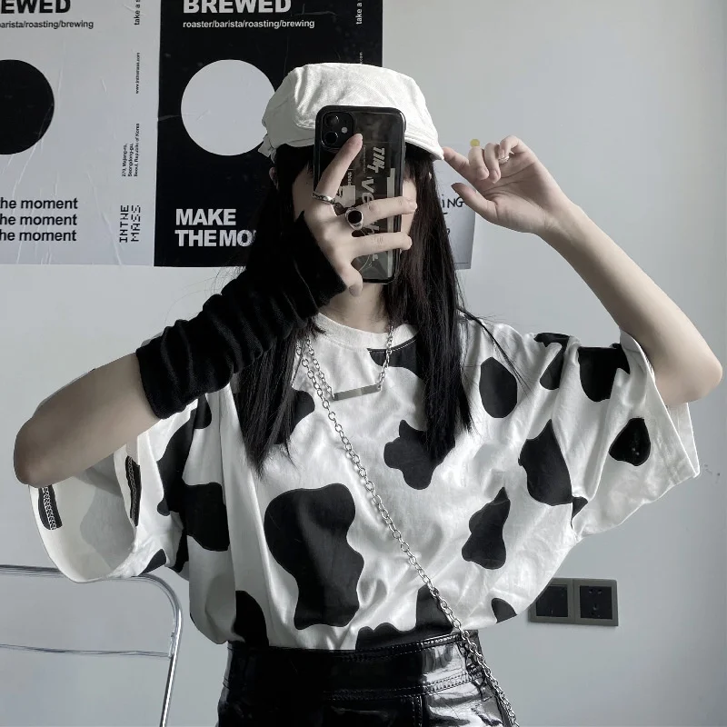 New Ladies T-shirt Cow Print T-shirt Streetwear Tops Female T-shirt Oversized Loose Short Sleeve Harajuku Female T-shirt
New Ladies T-shirt Cow Print T-shirt Streetwear Tops Female T-shirt Oversized Loose Short Sleeve Harajuku Female T-shirt