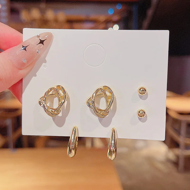 Japanese and Korean Style Golden Irregular Stud Earrings For Women Retro Fashion Temperament Ins Tide Earrings Daily Jewelry
Japanese and Korean Style Golden Irregular Stud Earrings For Women Retro Fashion Temperament Ins Tide Earrings Daily Jewelry