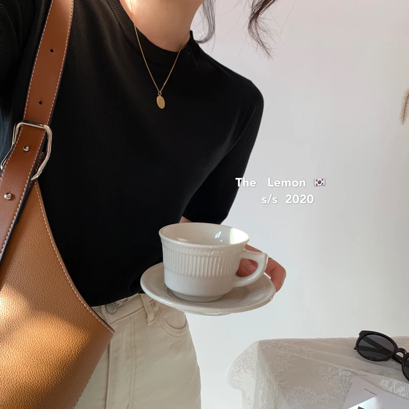 2021 Korean Style T Shirt Women O Neck Short Sleeve All-match Basic Tops Summer New Unicolor Casual Tshirts Camisetas Mujer
2021 Korean Style T Shirt Women O Neck Short Sleeve All-match Basic Tops Summer New Unicolor Casual Tshirts Camisetas Mujer