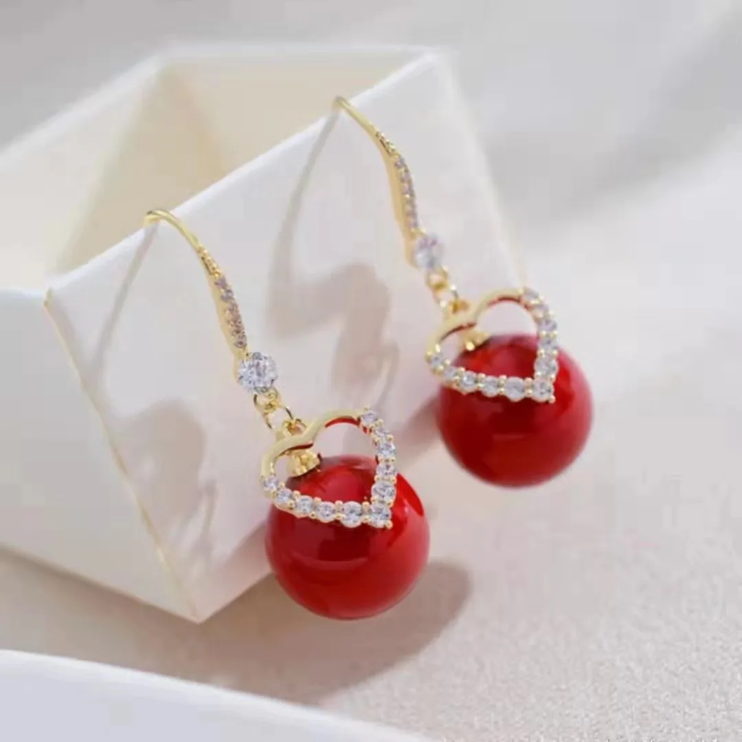 Red pearl ladies pendant earrings heart-shaped ear hook earrings ins fashion simple fashion jewelry
Red pearl ladies pendant earrings heart-shaped ear hook earrings ins fashion simple fashion jewelry