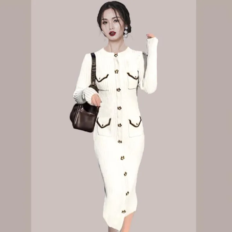 ZAWFL 2021 Autumn Winter Women Sweater Diamond Petal Button Knitted Dress New Korean Elegant Long Sleeve Single-Breasted Dress
ZAWFL 2021 Autumn Winter Women Sweater Diamond Petal Button Knitted Dress New Korean Elegant Long Sleeve Single-Breasted Dress