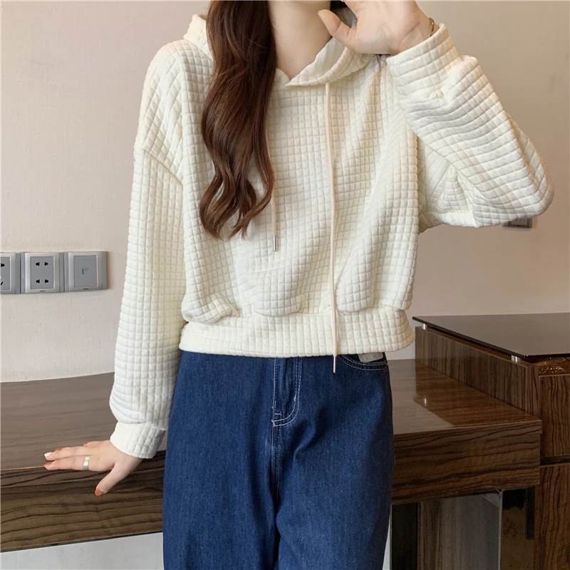 2022 New Autumn Winter Women Loose Short Hoodies With Hat Pullover texture Design Fashion Hooded Lazy Long Sleeved Top
2022 New Autumn Winter Women Loose Short Hoodies With Hat Pullover texture Design Fashion Hooded Lazy Long Sleeved Top