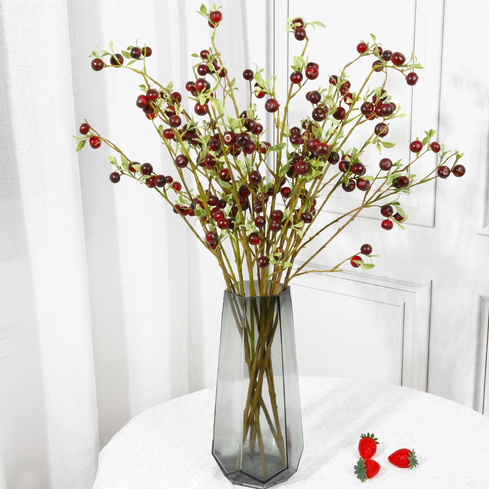 Искусственное украшение растений
Искусственное украшение растений