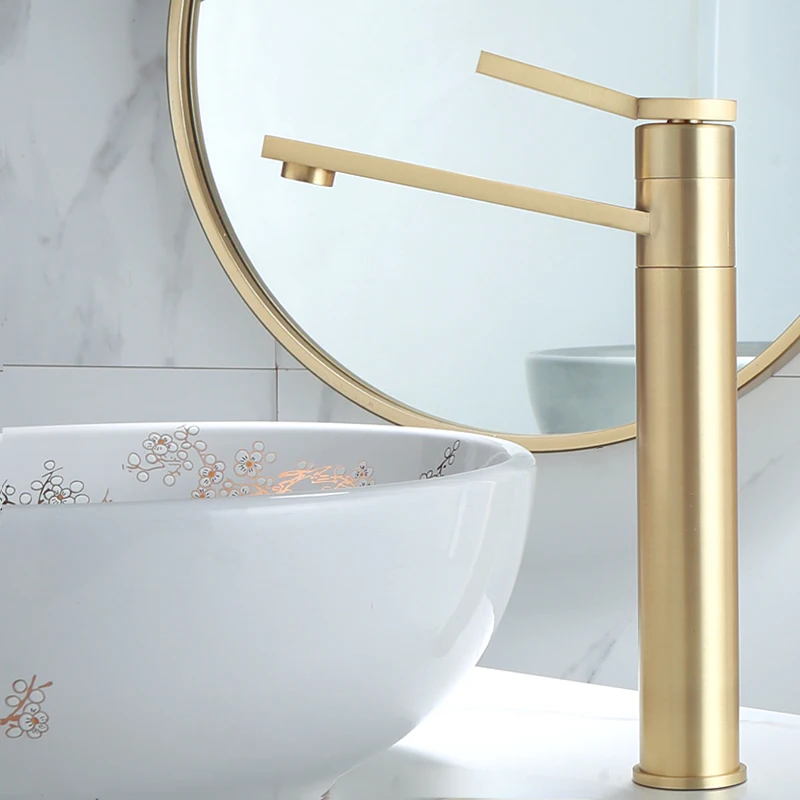 Bathroom Basin Faucet hot and cold Brass sink mixer single lever Rotation Sink Faucet water faucet Crane Brush gold
Bathroom Basin Faucet hot and cold Brass sink mixer single lever Rotation Sink Faucet water faucet Crane Brush gold