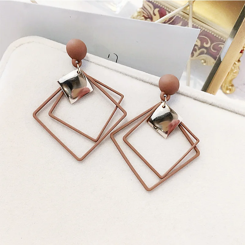 Charmsmic Double Layer Square Sequin Drop Earrings Simple Design Home Daily Ear Jewelry Decoration Female Metal Earrings 2021
Charmsmic Double Layer Square Sequin Drop Earrings Simple Design Home Daily Ear Jewelry Decoration Female Metal Earrings 2021