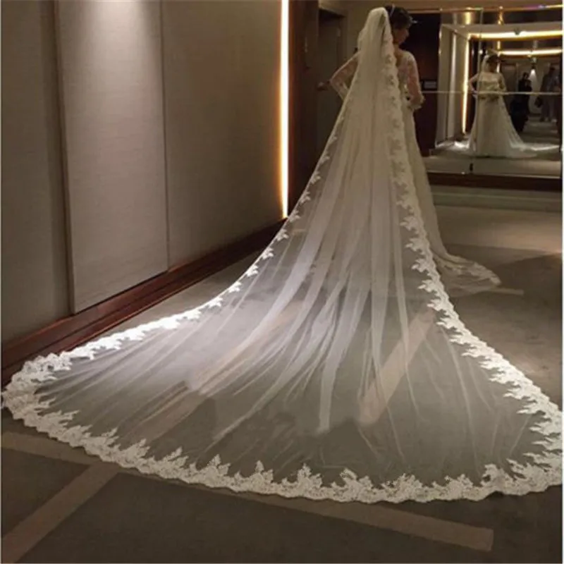300CM Luxury White/Ivory Wedding Veil Cathedral Length Lace Edge Bridal Veil
300CM Luxury White/Ivory Wedding Veil Cathedral Length Lace Edge Bridal Veil