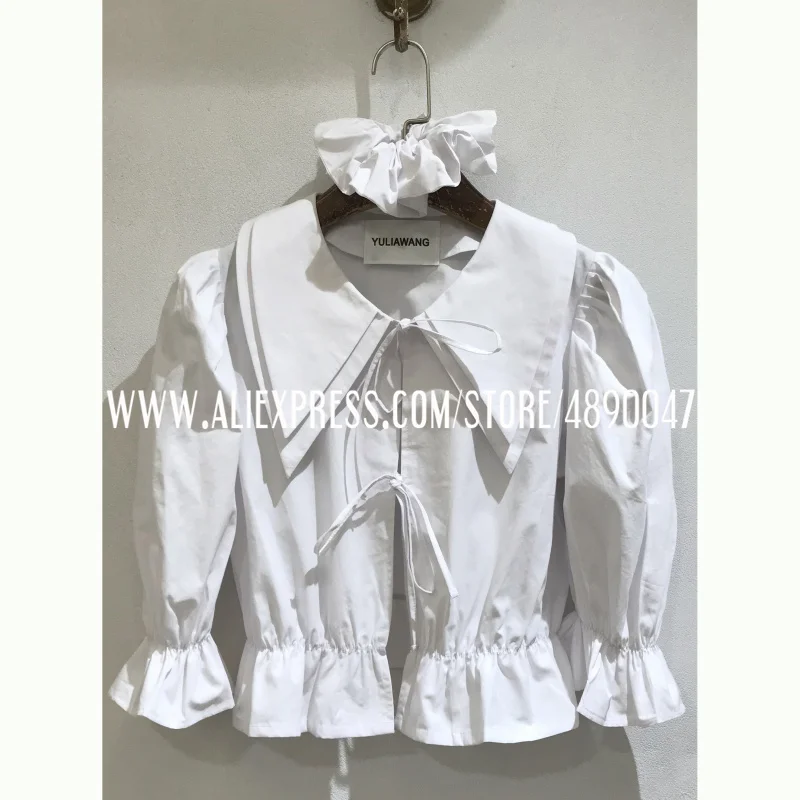 2021 summer Retro white shirts French double-layer collar age-reducing cotton five-point sleeve shirt with hair accessories
2021 summer Retro white shirts French double-layer collar age-reducing cotton five-point sleeve shirt with hair accessories