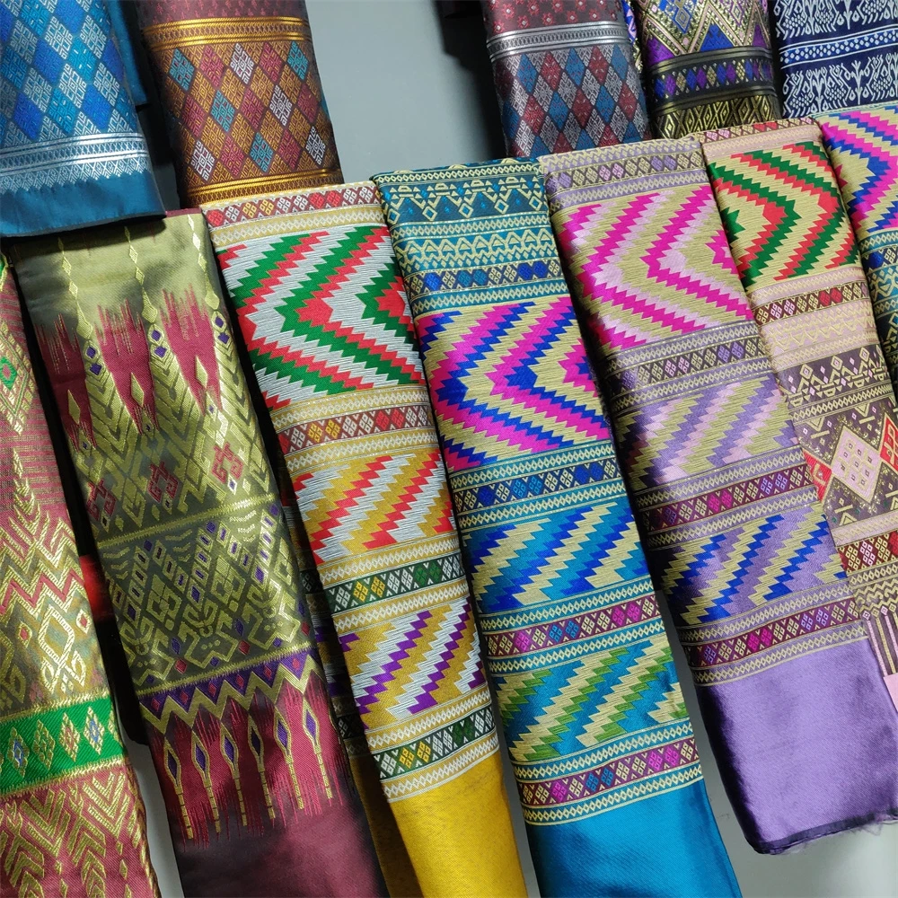 Malaysia Thailand Myanmar Woven Sungkit Fabric Approx 110cm*180cm Long-gyi Fabric For Skirt Tube Skirt Bright Polyester
Malaysia Thailand Myanmar Woven Sungkit Fabric Approx 110cm*180cm Long-gyi Fabric For Skirt Tube Skirt Bright Polyester