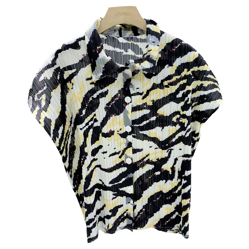 SuperAen 2021 Summer New Pleated Shirt Cardigan Buttons Print Short Sleeve Office Lady Blouse Women
SuperAen 2021 Summer New Pleated Shirt Cardigan Buttons Print Short Sleeve Office Lady Blouse Women