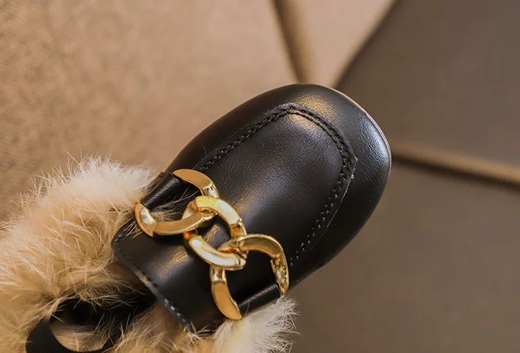 Autumn Winter Girls Shoes Warm Cotton Plush Fluffy Fur Kids Loafers With Metal Chain Boys Flats Children Loafers
Autumn Winter Girls Shoes Warm Cotton Plush Fluffy Fur Kids Loafers With Metal Chain Boys Flats Children Loafers