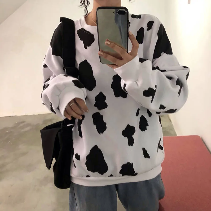 Sweatshirt Oversize Autumn Winter Cow Milk Print Loose Long Sleeve Harajuku Female Hoodies Streetwear Clothes Sudaderas Mujer
Sweatshirt Oversize Autumn Winter Cow Milk Print Loose Long Sleeve Harajuku Female Hoodies Streetwear Clothes Sudaderas Mujer