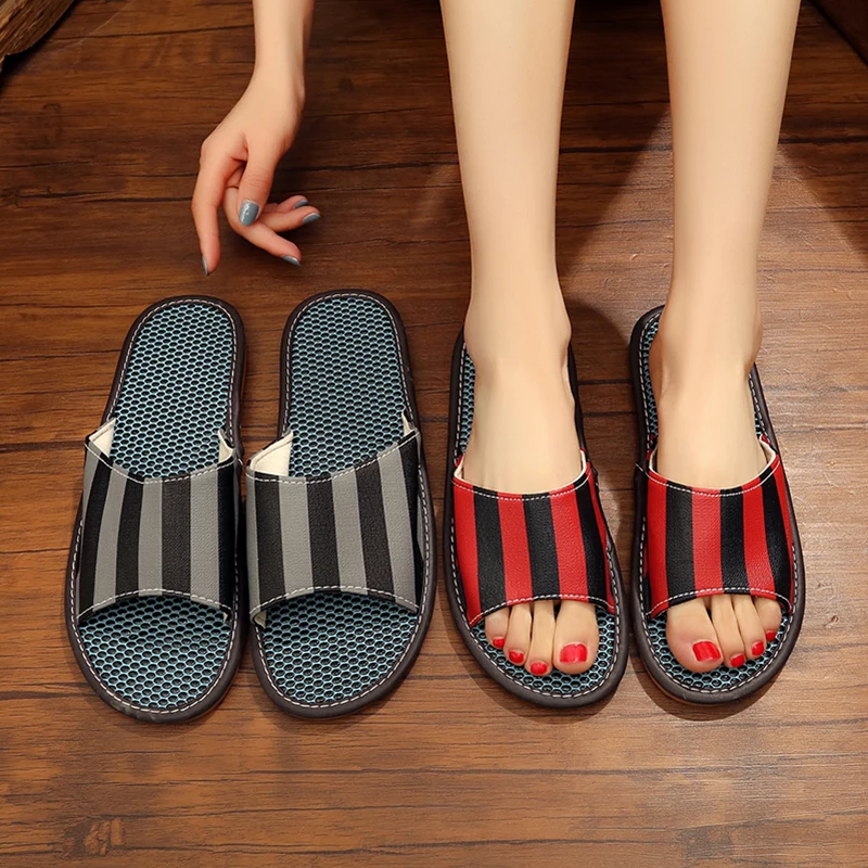 Women's Summer Indoor Slippers Anti-Slip Home Slippers Comfortable Massage Casual Couple's Home Shoes
Women's Summer Indoor Slippers Anti-Slip Home Slippers Comfortable Massage Casual Couple's Home Shoes