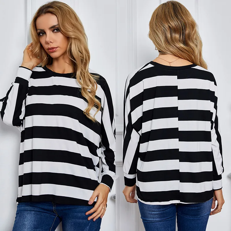 Qrxiaer Autumn Clothing Casual Top Long Sleeves Loose Striped Patchwork Sweater O-neck Bottoming T-shirt Women Shirts
Qrxiaer Autumn Clothing Casual Top Long Sleeves Loose Striped Patchwork Sweater O-neck Bottoming T-shirt Women Shirts